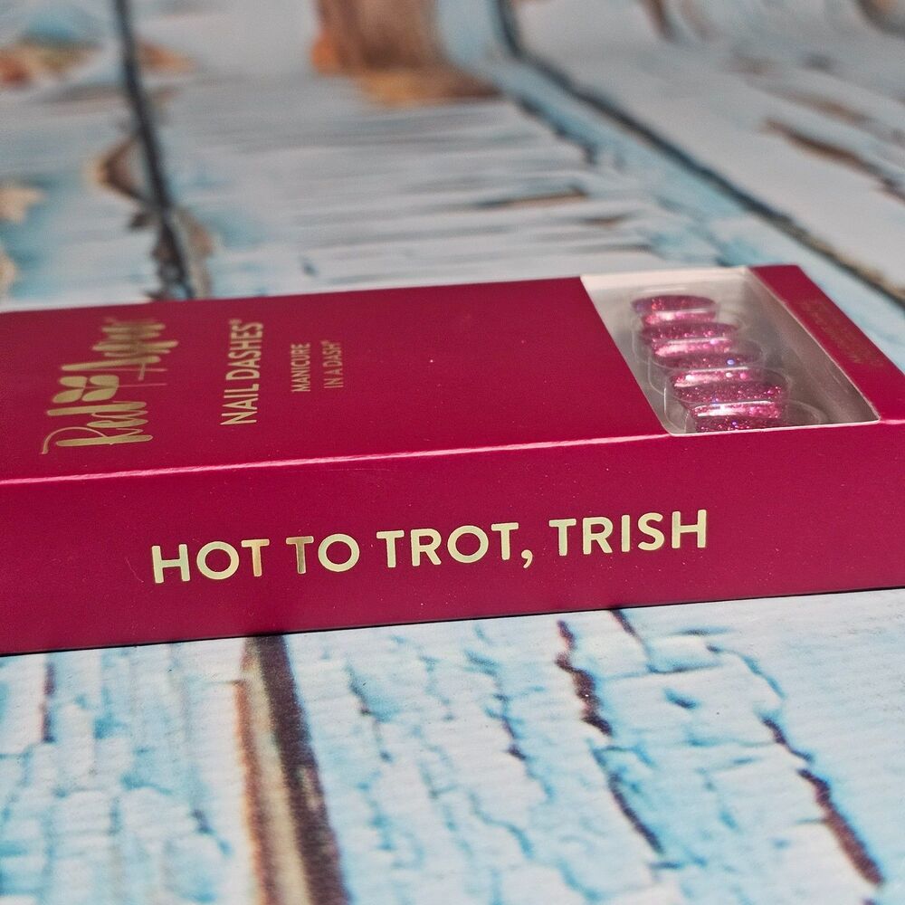 Red Aspen Hot To Trot Trish Nail Dashes Short Square Pink Glitter New - Picture 2 of 5
